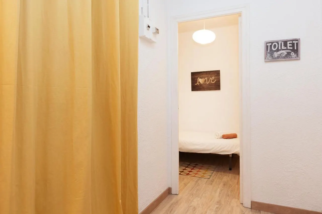 Barnapartments Monumental Barcelona 0*,